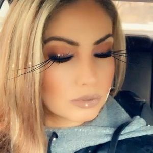 Meet your Posher, Lucy